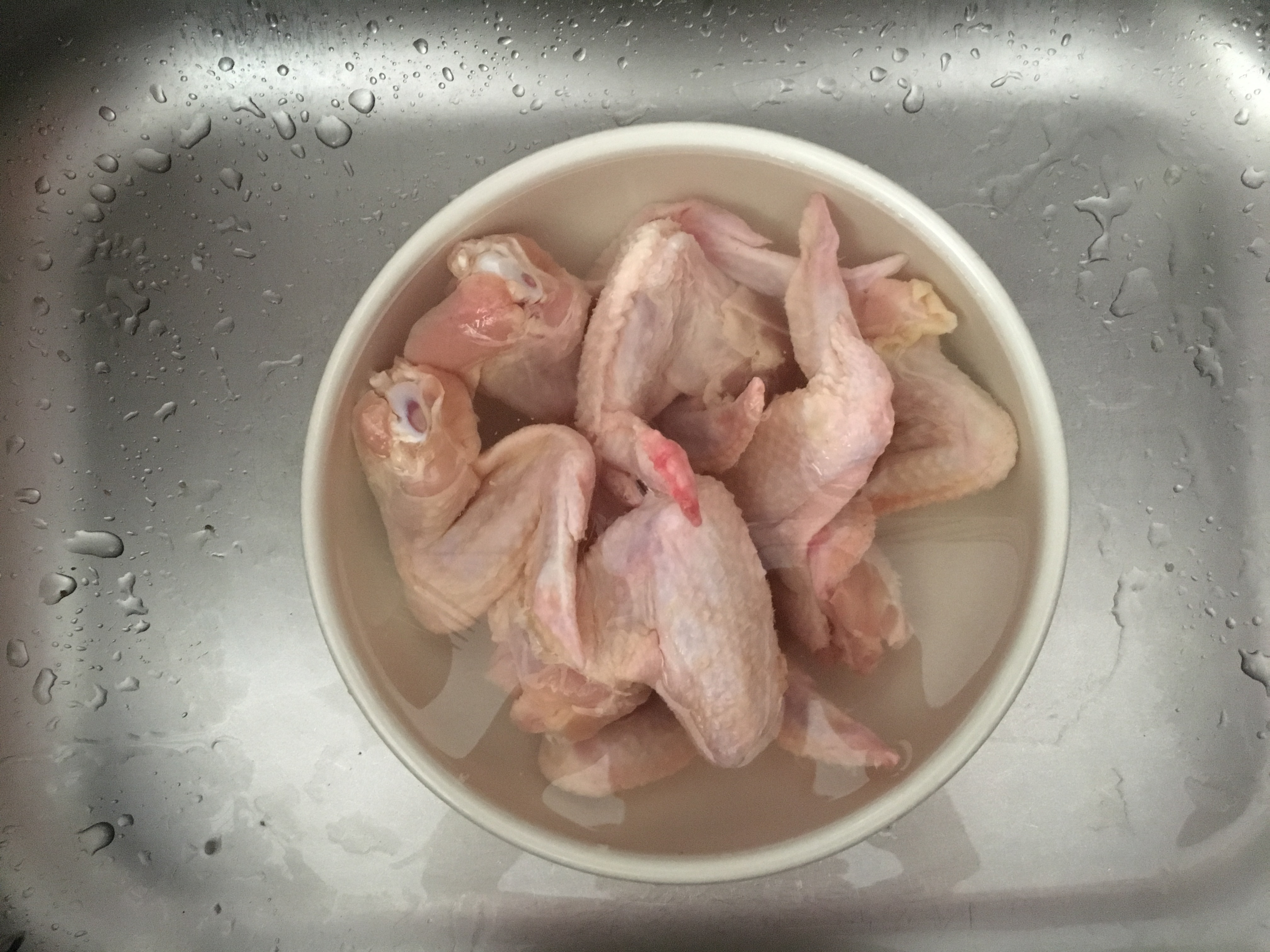 Raw Chicken Wings Bathe In Water!